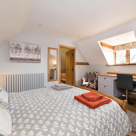 Apartamento Exquisite Coach House Near Silverstone & Stowe Buckingham Exterior foto